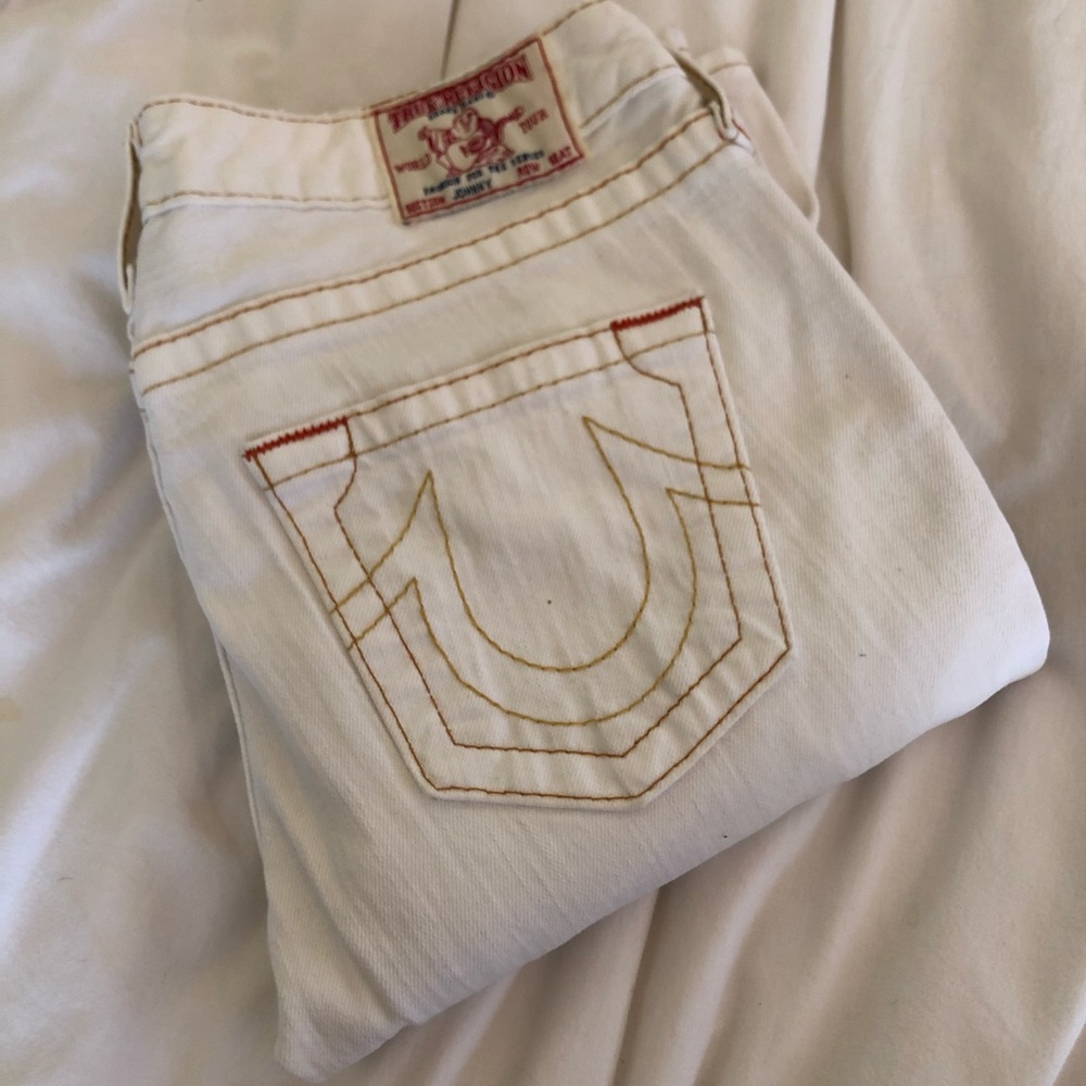 Y2K True Religion Jeans size 28 in white 👖 🥚